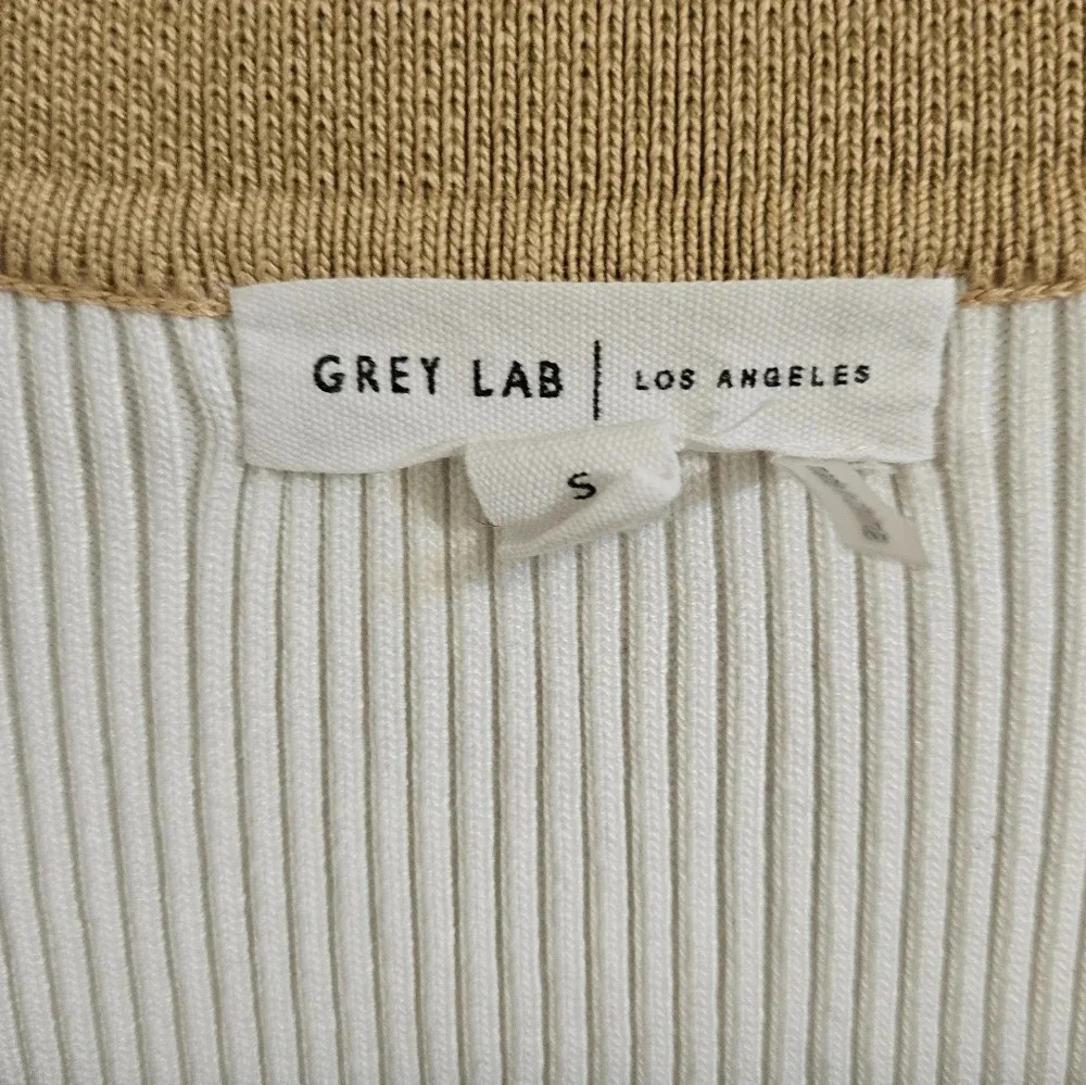 Grey Lab Crop Ribbed Top - Picture 3 of 4